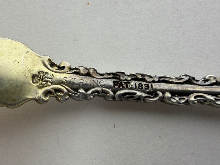 Ornate Sterling Silver Taurus April Zodiac Spoon 5'L, Butter Knife And (3) Berry Forks 61.1g ($138 Melt Value) [Photo 8]