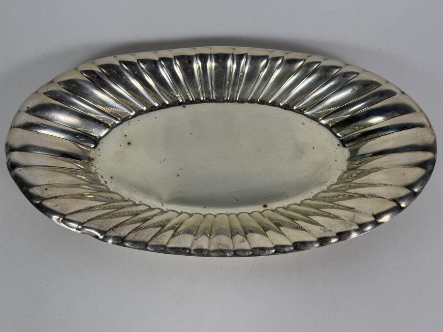 Sterling Silver Reed & Barton Oval Scalloped Edge Bowl Bread Tray 12W X 6.5D X 1.5H 283.5g ($642 Melt Value) [Photo 2]