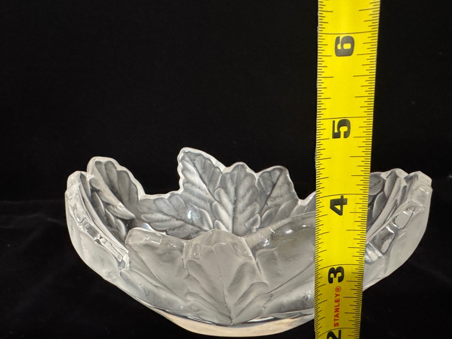 Vintage Marc Lalique For Lalique France Compiegne Frosted And Clear Crystal Oak Leaf Jardiniere Centerpiece Bowl 8'W X 4'H [Photo 6]