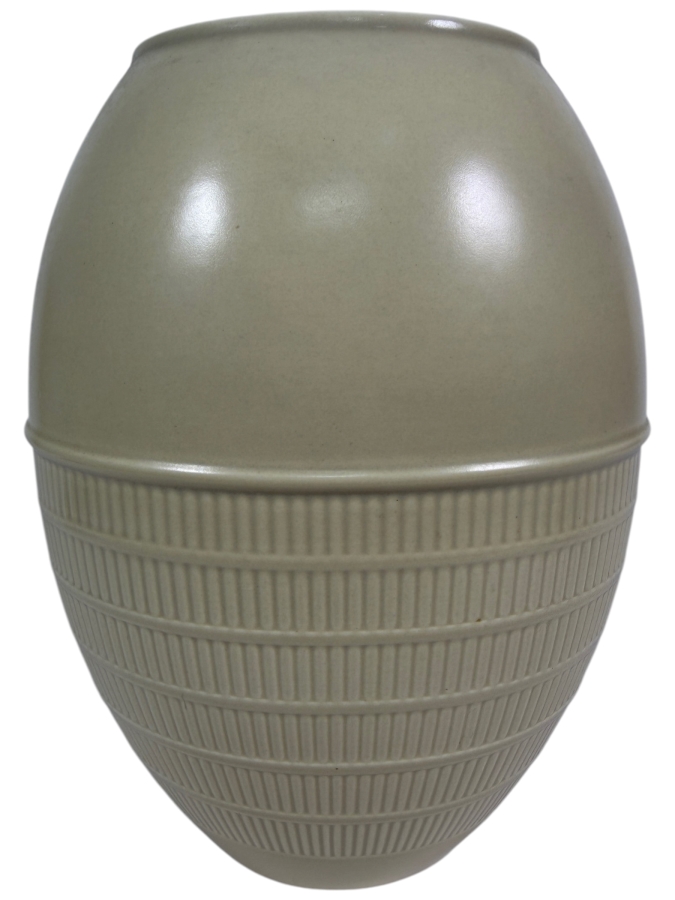 Wedgwood Interiors Primrose Yellow Jasperware Ovoid Beehive Vase Made In England 9'H