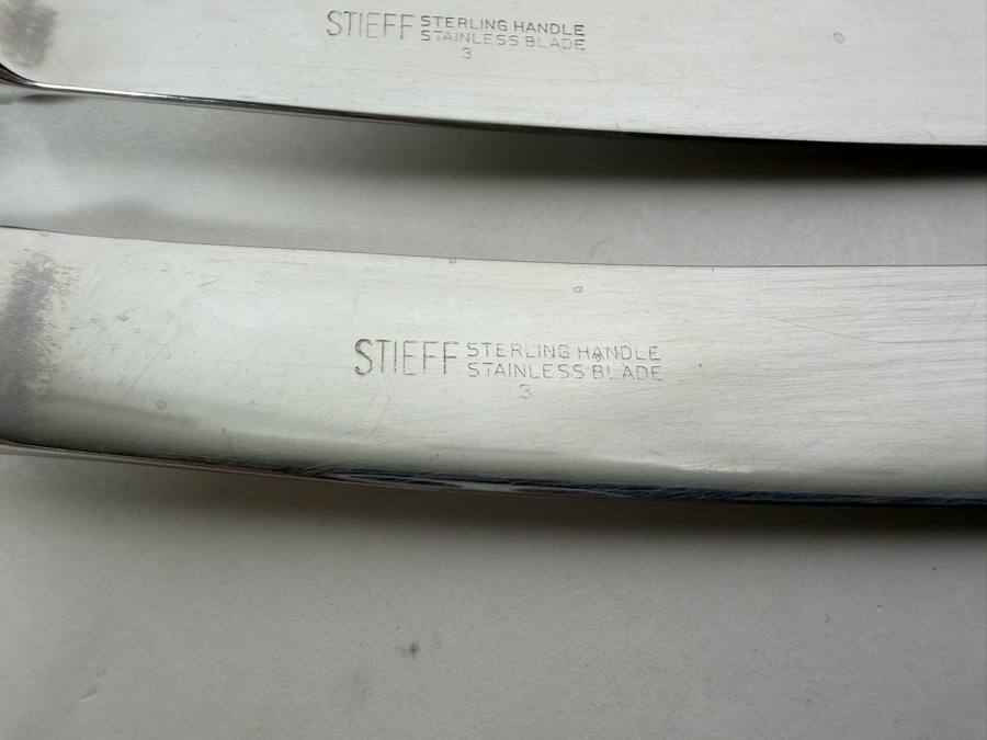 Stieff Williamsburg Queen Anne .925 Sterling Silver 31 Piece Flatware Set Made In USA [1,120g Of Sterling] ($2,538 Melt Value) Plus 625.9g Of Sterling Handled Knives [Photo 9]