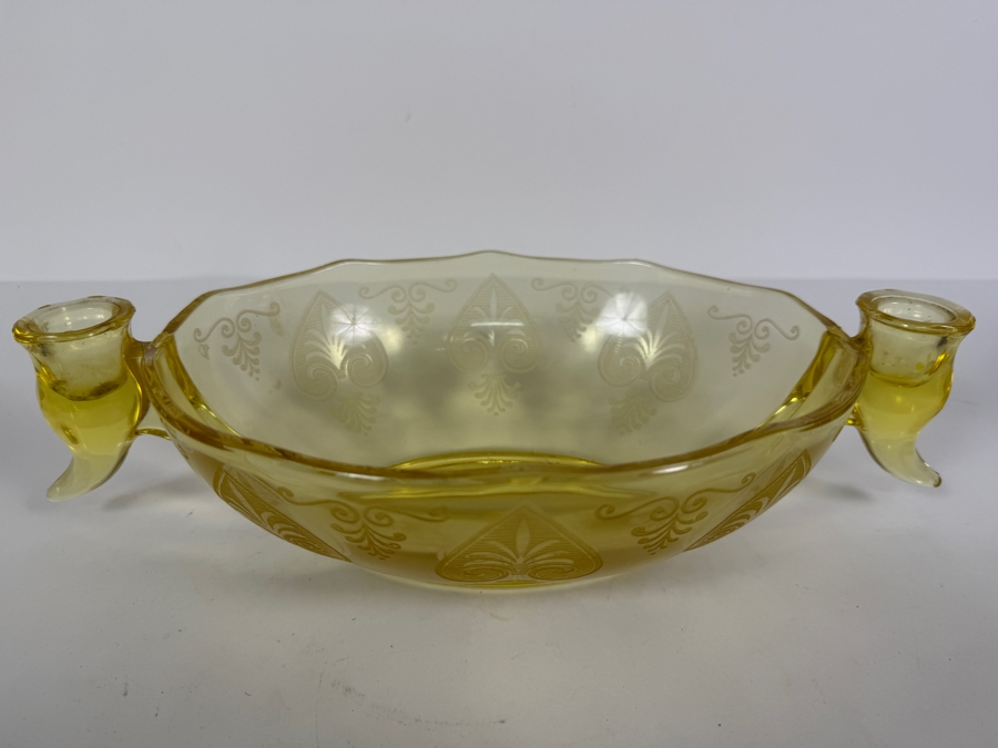 Fostoria Trojan Pattern Candle Bowl in Topaz Yellow 12.5W X 7D X 3.25H [Photo 5]