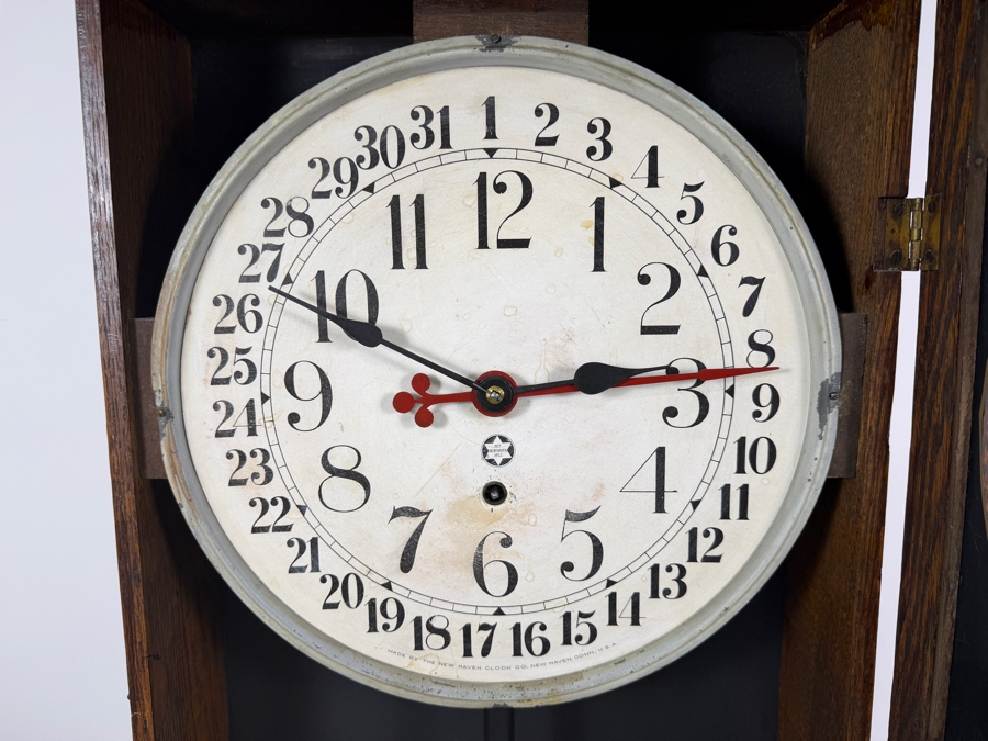 Antique New Haven Clock Company 'Referee' Model Store Regulator Calendar Wall Clock Working 15.5W X 5D X 31.5H [Photo 4]