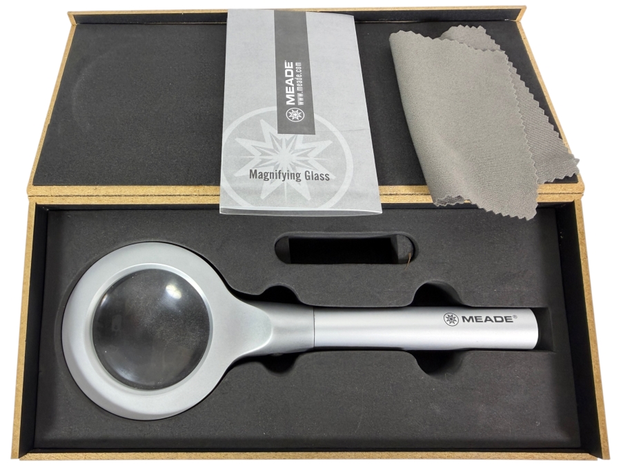 Meade Magnifying Glass