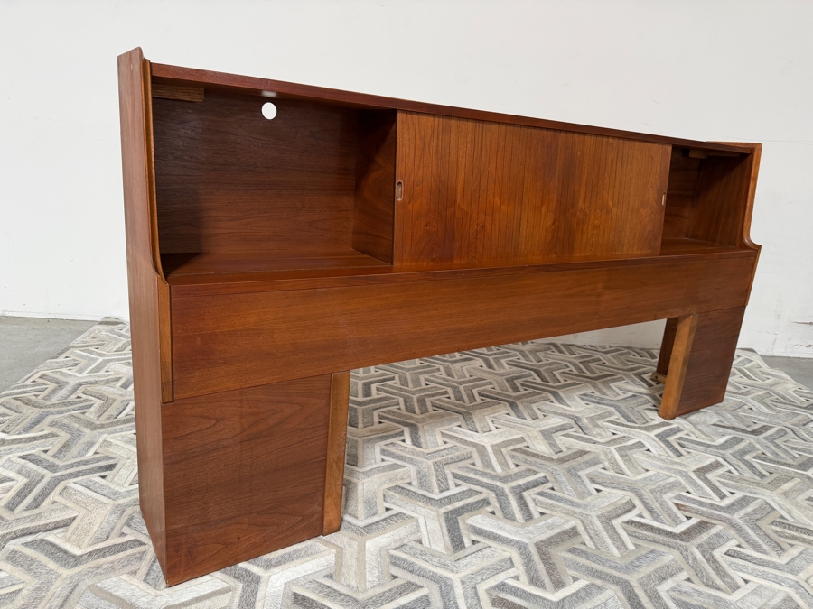 Mid-Century Modern Headboard With Sliding Doors And Three Drawers By Cavalier Corporation Chattanooga, TN 78.5W X 11D X 38H [Photo 7]