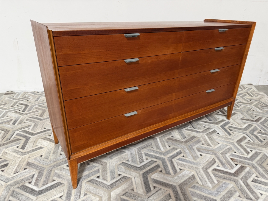 Mid-Century Modern 8-Drawer Chest Of Drawers Dresser With Freestanding 2-Drawer Mirror By Cavalier Corporation Chattanooga, TN Dresser Measures 56W X 18D X 32.5H [Photo 7]