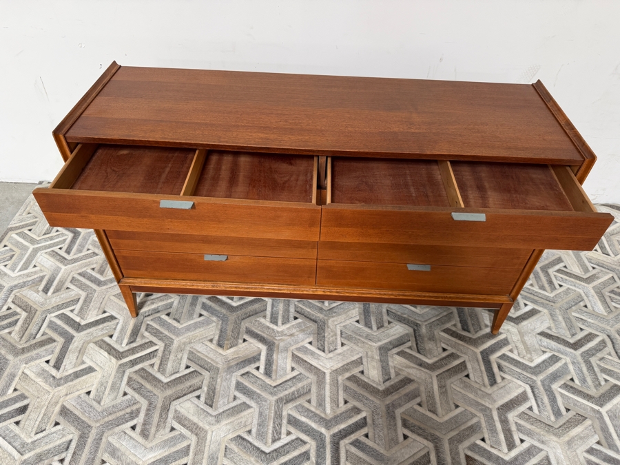 Mid-Century Modern 8-Drawer Chest Of Drawers Dresser With Freestanding 2-Drawer Mirror By Cavalier Corporation Chattanooga, TN Dresser Measures 56W X 18D X 32.5H [Photo 9]