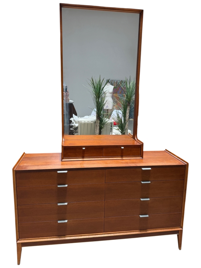 Mid-Century Modern 8-Drawer Chest Of Drawers Dresser With Freestanding 2-Drawer Mirror By Cavalier Corporation Chattanooga, TN Dresser Measures 56W X 18D X 32.5H