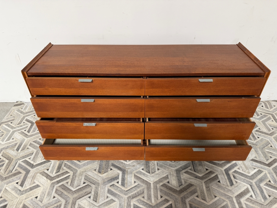 Mid-Century Modern 8-Drawer Chest Of Drawers Dresser With Freestanding 2-Drawer Mirror By Cavalier Corporation Chattanooga, TN Dresser Measures 56W X 18D X 32.5H [Photo 11]