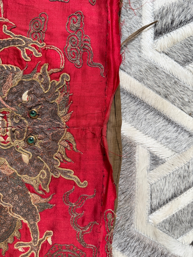 Antique Chinese Gold and Silk Embroidered Textile Panel Likely Dating from the Qing Dynasty (1644-1911) Featuring Three Dragons 25.5 X 32 [Photo 11]