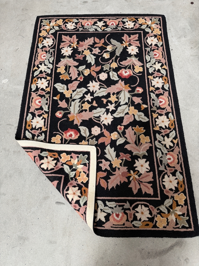 Vintage Hand-hooked Needlepoint Wool Area Rug 42.5 X 65 [Photo 6]