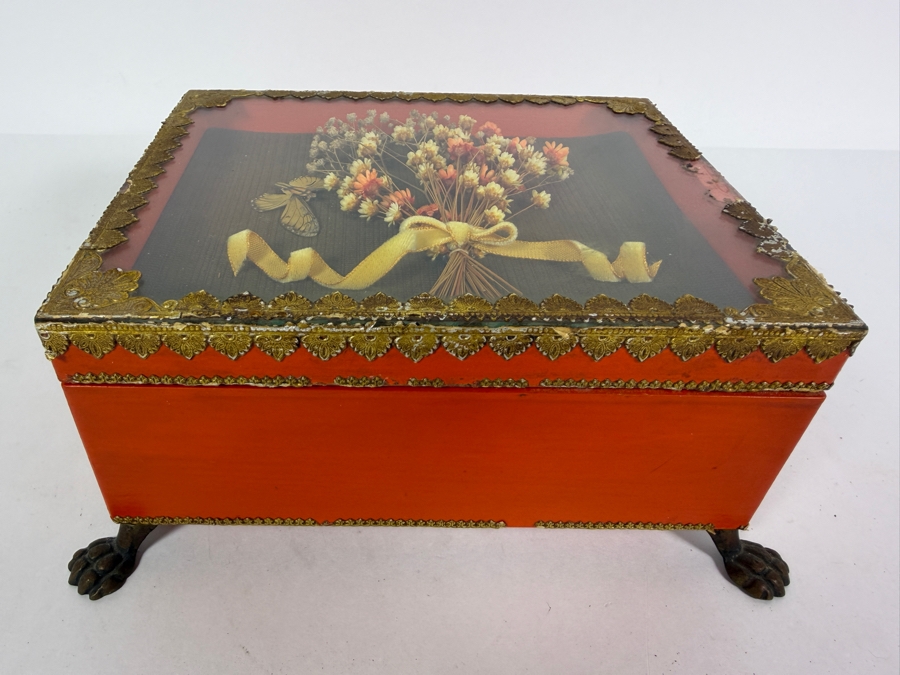 Vintage Footed Box Featuring a Bouquet Of Dried Flowers 9W X 8D X 4H [Photo 5]