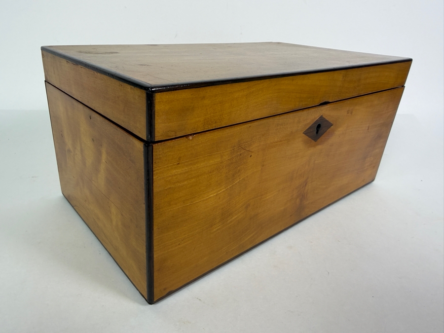 Antique Wooden Box 11W X 6D X 5H [Photo 6]