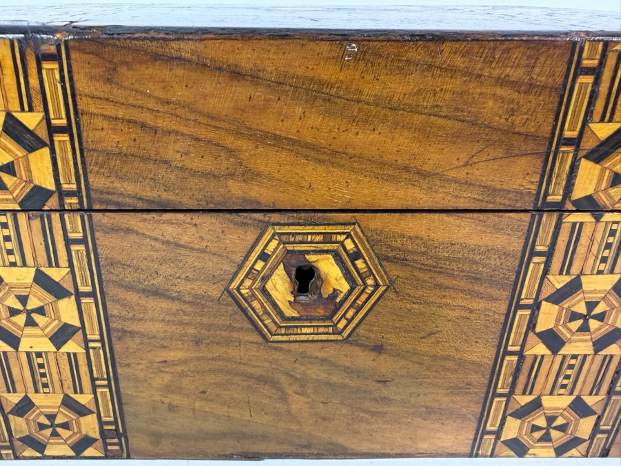 Antique 19th-century English Victorian Box Featuring Intricate Parquetry Banding and a Geometric Marquetry Medallion 9.75W X 6.75D X 5.25H [Photo 6]