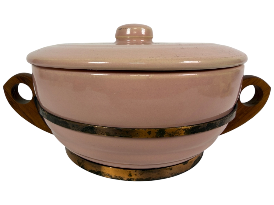 Vintage Bauer Pottery Pink Gloss Casserole Baker Dish With Wooden Side Handles Made In USA 10.5'W X 5'H