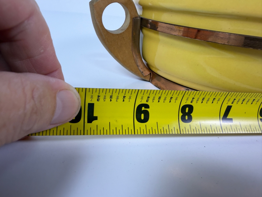 Vintage Bauer Pottery Ring Ware Yellow Gloss Casserole Baker Dish With Wooden Side Handles Made In USA 10'W X 4.5'H [Photo 5]