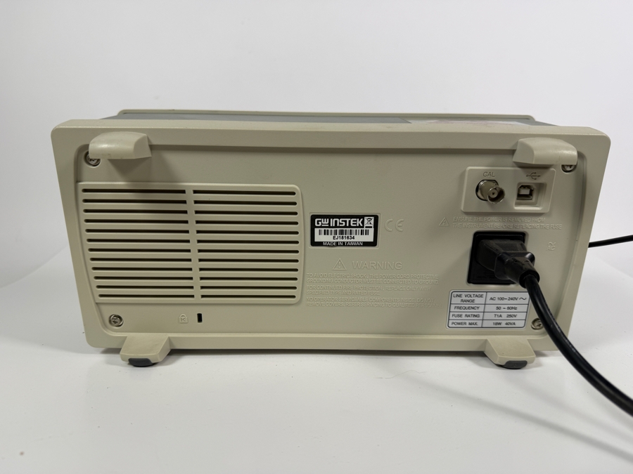 GW Instek GDS-1022 GDS-1000 Series 2 Channel 25MHz Digital Storage Oscilloscope [Photo 7]