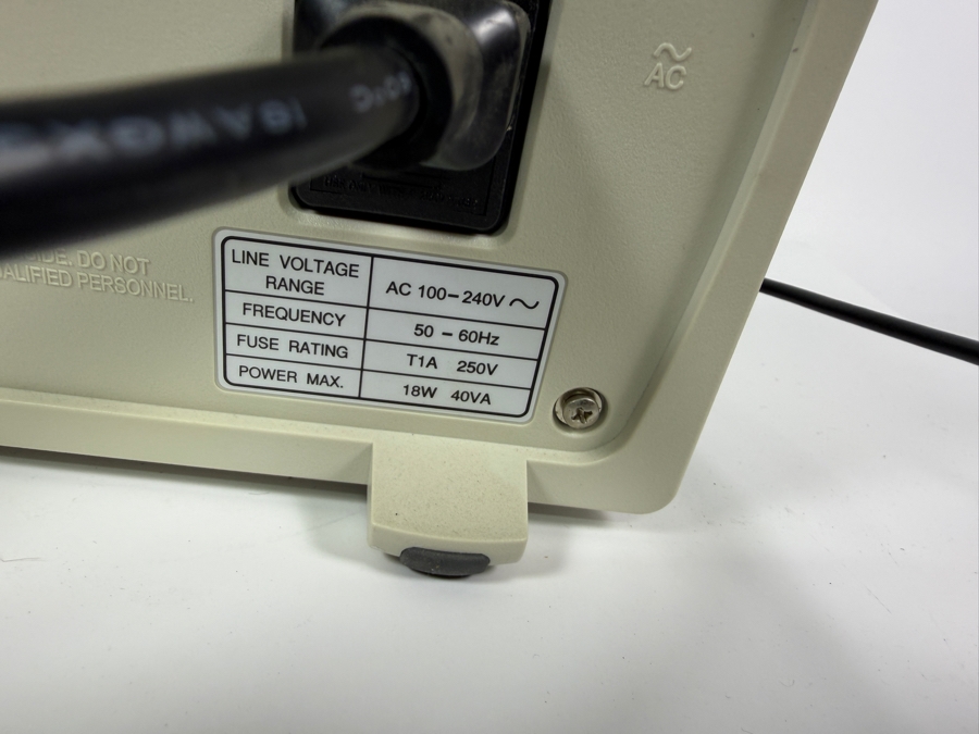 GW Instek GDS-1022 GDS-1000 Series 2 Channel 25MHz Digital Storage Oscilloscope [Photo 8]