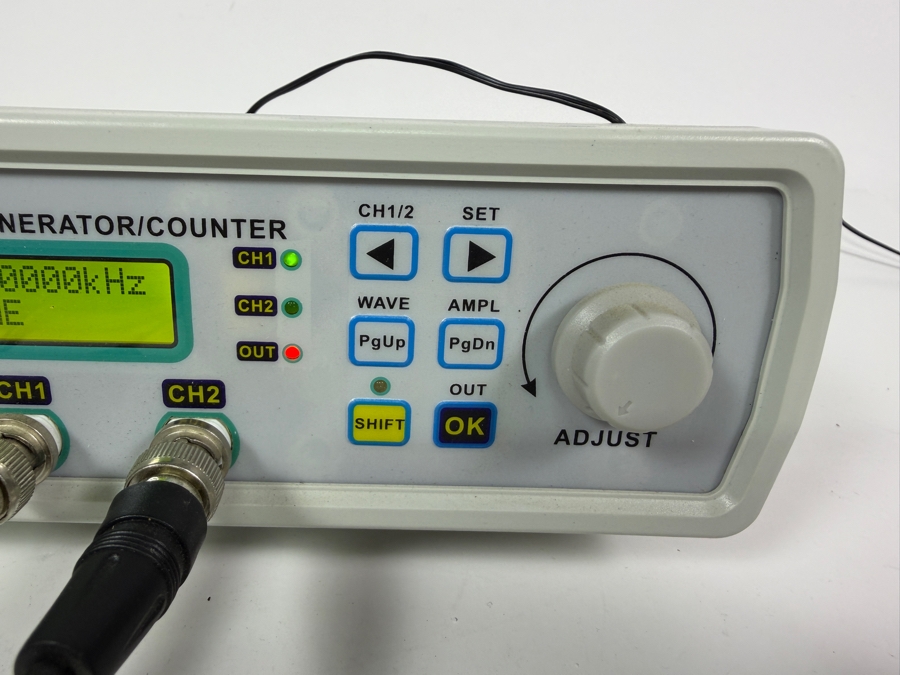 MHS-5200A Series Fully Numerically Controlled Dual Channel DDS Function Signal Generator Counter [Photo 4]