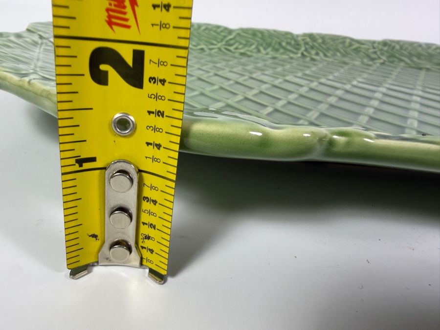 Vintage Bordallo Pinheiro Green Majolica Leaf And Lattice Rectangular Serving Platter Made In Portugal 18.5'W X 14'H [Photo 8]