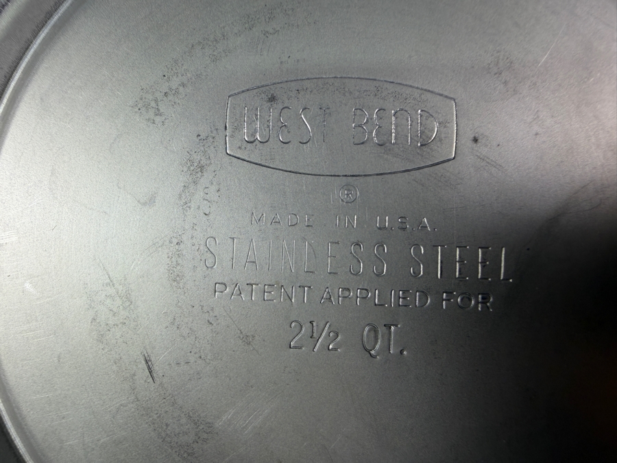 Vintage Mid Century Modern West Bend 2.5 Quart Stainless Steel Pitcher Made In USA 8'H [Photo 4]