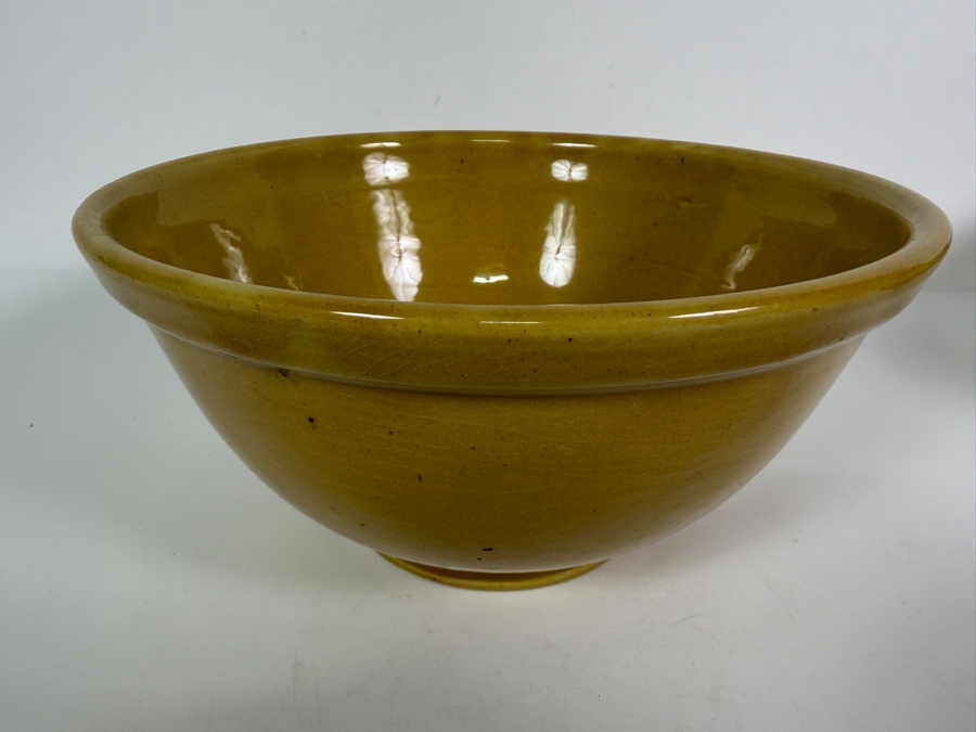 Vintage Bauer Pottery Los Angeles Number 12 Ceramic Mixing Bowl Made In USA 9'W X 4.5'H [Photo 2]