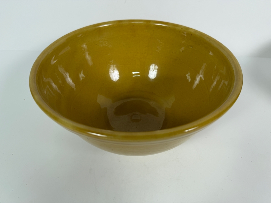 Vintage Bauer Pottery Los Angeles Number 12 Ceramic Mixing Bowl Made In USA 9'W X 4.5'H [Photo 3]