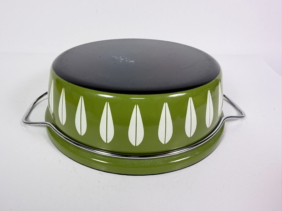 Like New Condition Vintage Grete Prytz Kittelsen For Cathrineholm Lotus Olive Green Enameled Casserole Dish Made In Norway 13.5'Ways X 11'D X 5.5'H [Photo 5]