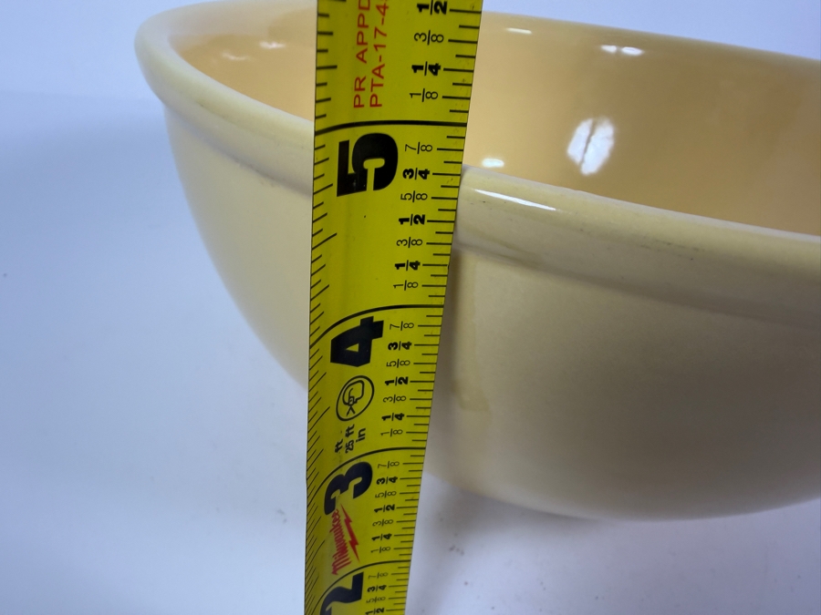 Vintage Gaetano Pottery Yellow Gloss Ceramic Salad Mixing Bowl Made In USA 10.5'W X 4.75'H [Photo 6]
