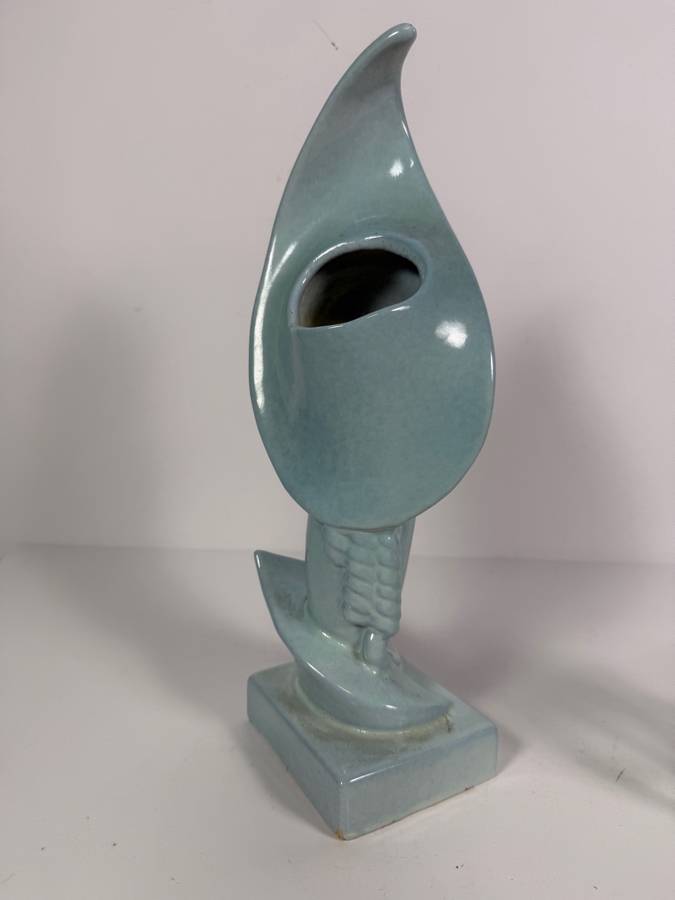 Vintage Haeger Pottery Gazelle Figurine 7.5H and Royal Haeger Ceramic Lady Head Vase With Chip in Back Corner 13H [Photo 6]