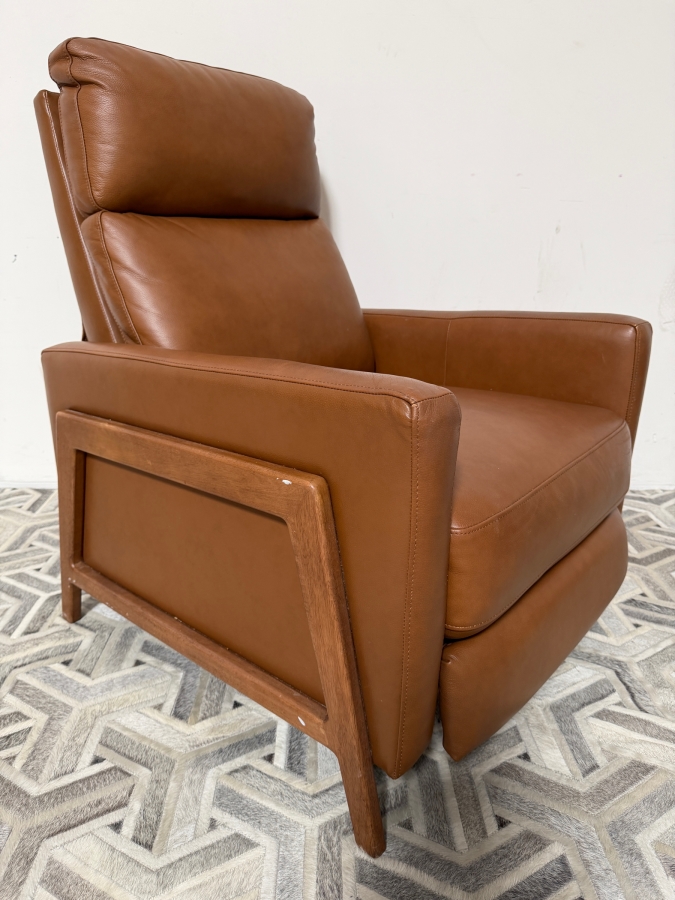 Just Added - Contemporary Leather Manual Push Back Reclining Chair [Photo 2]