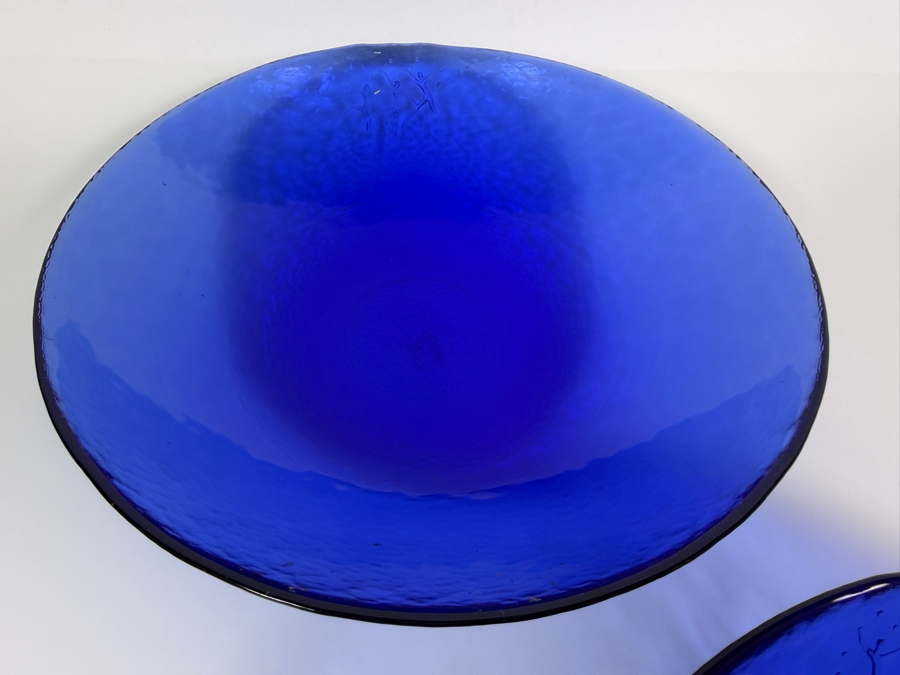 Just Added - Pair Of Vintage Galliano Ferro Murano Italian Blue Glass Bowls with 3 Relief Dancing Figures 8.5W X 2H [Photo 5]