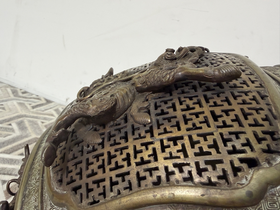 Just Added - Impressive LARGE Japanese Bronze/Brass Koro Censer Incense Burner With Applied Dragons - Signed Underneath 15W X 22.5H [Photo 17]