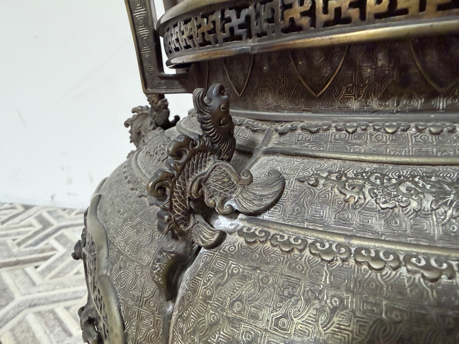 Just Added - Impressive LARGE Japanese Bronze/Brass Koro Censer Incense Burner With Applied Dragons - Signed Underneath 15W X 22.5H [Photo 3]
