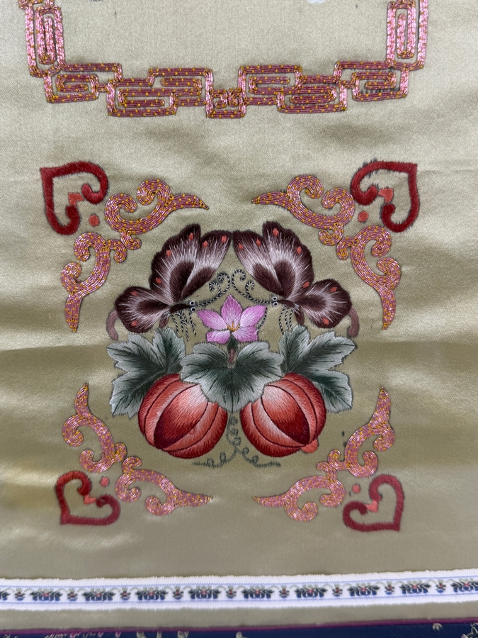 Just Added - Vintage 20th Century Chinese Silk Embroidery Panel Framed 16.5 X 29.5 [Photo 5]