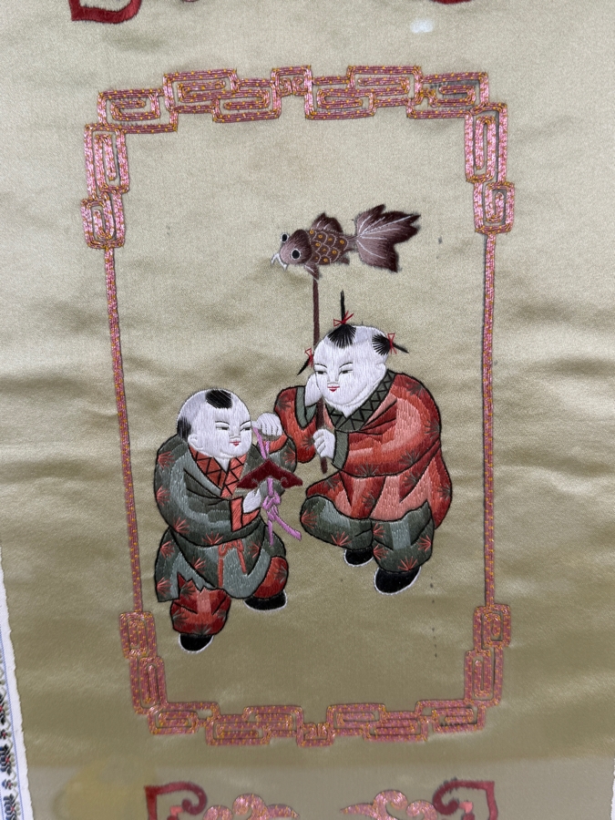 Just Added - Vintage 20th Century Chinese Silk Embroidery Panel Framed 16.5 X 29.5 [Photo 3]