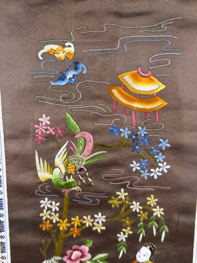 Just Added - Vintage 20th Century Chinese Silk Embroidery Panel Framed 15 X 29.5 [Photo 5]