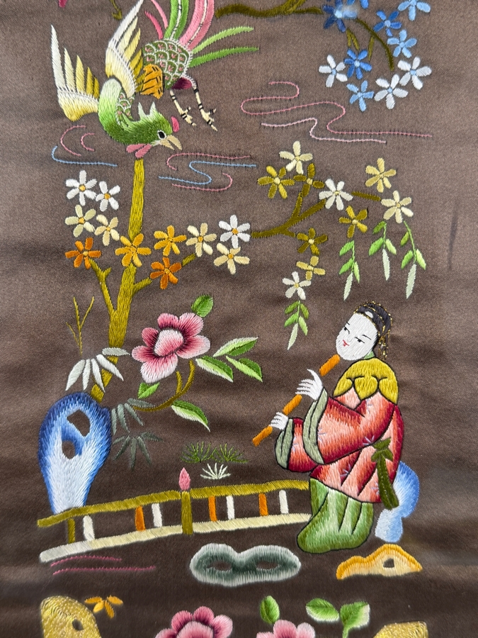 Just Added - Vintage 20th Century Chinese Silk Embroidery Panel Framed 15 X 29.5 [Photo 4]