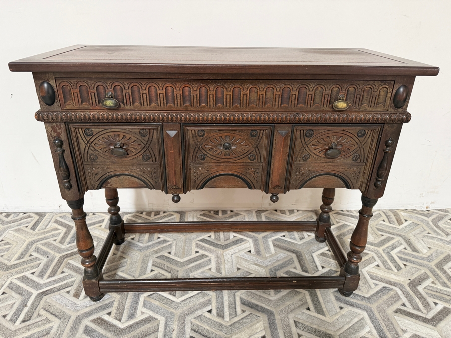 Just Added - Stunning Vintage Jacobean Style Kittinger Furniture Carved Oak Sideboard 44W X 18D X 35.5H [Photo 3]
