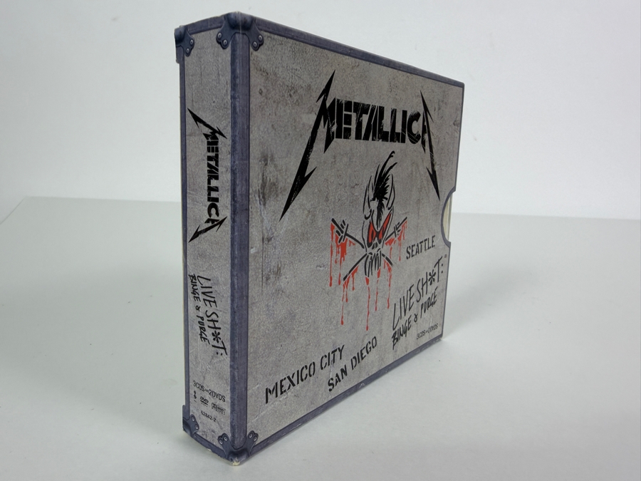 Metallica 'Live Sh*t: Binge & Purge' Compact Reissue 5-Disc Box Set Featuring 3 Live Audio CDs (Mexico City 1993) And 2 Live Concert DVDs (San Diego 1992 & Seattle 1989) [Photo 9]