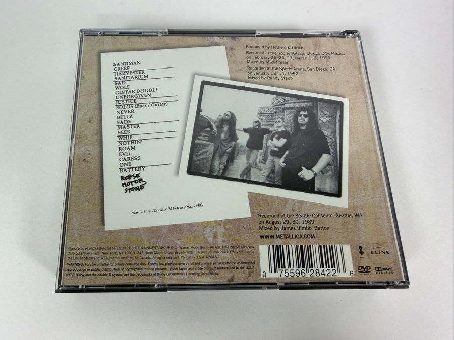 Metallica 'Live Sh*t: Binge & Purge' Compact Reissue 5-Disc Box Set Featuring 3 Live Audio CDs (Mexico City 1993) And 2 Live Concert DVDs (San Diego 1992 & Seattle 1989) [Photo 8]
