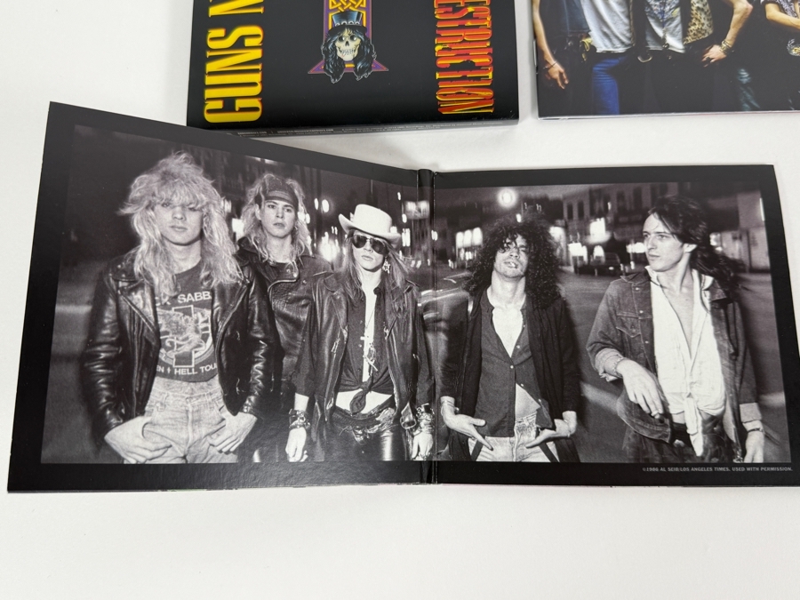 Guns N' Roses 'Appetite for Destruction' Deluxe Edition Remastered 2-CD Set Featuring Foil-Art Picture Slipcase And Comprehensive Collector's Booklet [Photo 8]