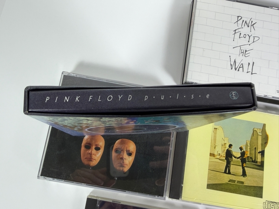 (11) Pink Floyd Music CDs Including The Wall, The Dark Side of the Moon and Animals [Photo 8]