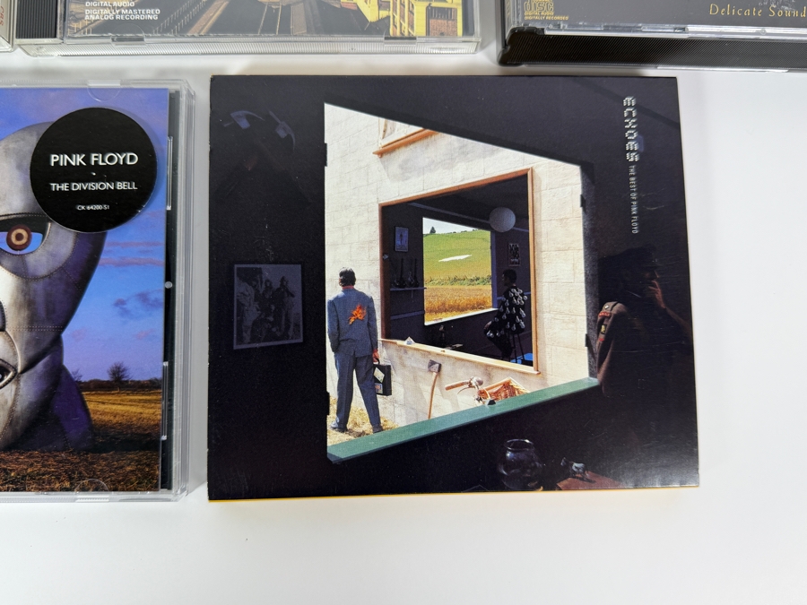 (11) Pink Floyd Music CDs Including The Wall, The Dark Side of the Moon and Animals [Photo 7]