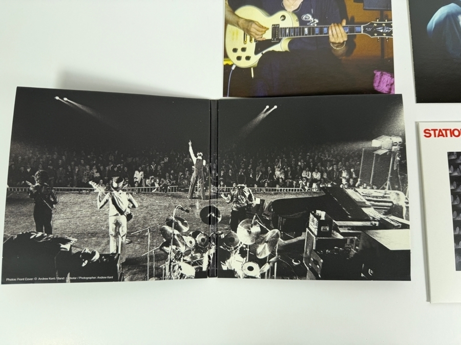 David Bowie 'Station to Station' 2010 Deluxe 3-CD Special Edition Box Set Featuring The Remastered Studio Album, Full 'Live Nassau Coliseum '76' Concert, Replica Postcards, And Photographic Liner Booklet [Photo 3]