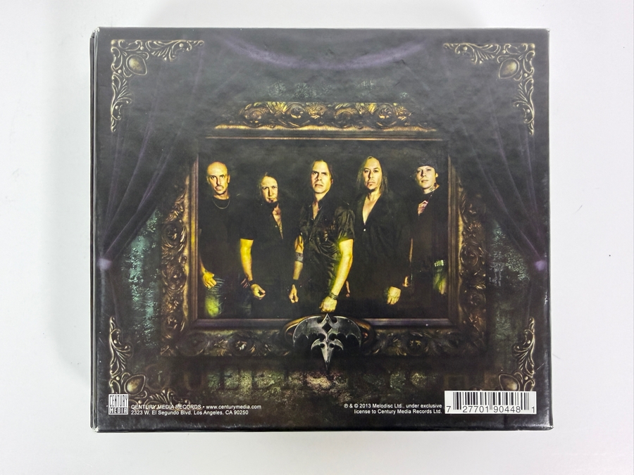 Queensrÿche 'Queensrÿche' (Self-Titled) 2013 Limited Edition Deluxe CD Box Set Featuring Digipak CD with 3 Exclusive Live Bonus Tracks, Embroidered Logo Patch, Logo Sticker, 3-Button Pack, And Guitar Pick [Photo 7]