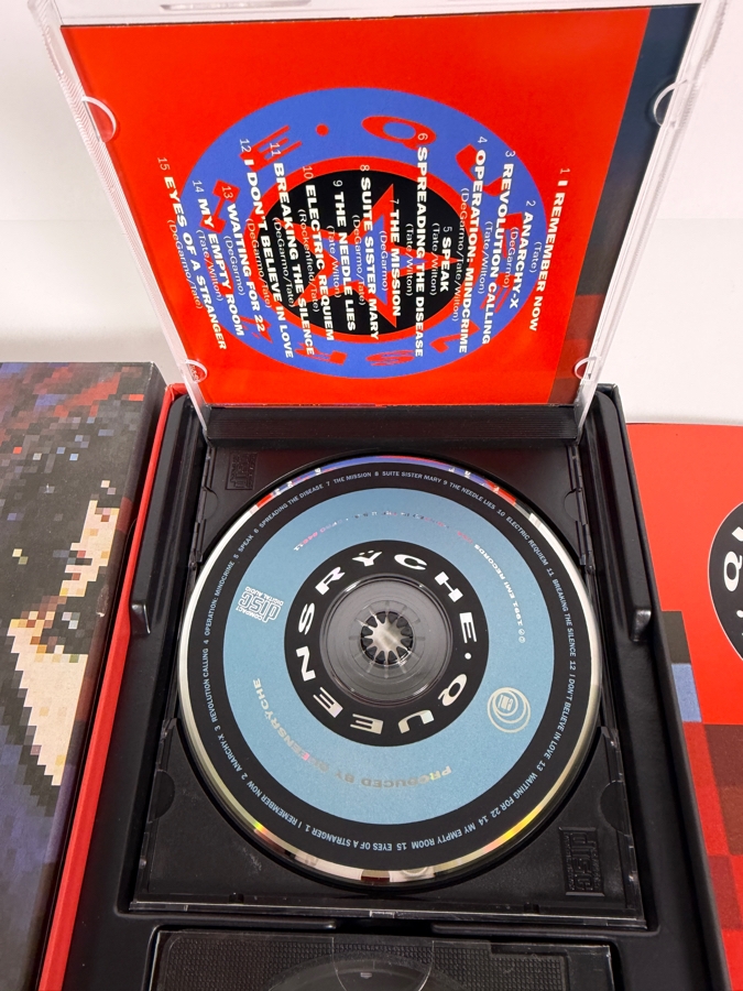 Queensryche Operation Livecrime Box Set CD VHS And Booklet [Photo 3]