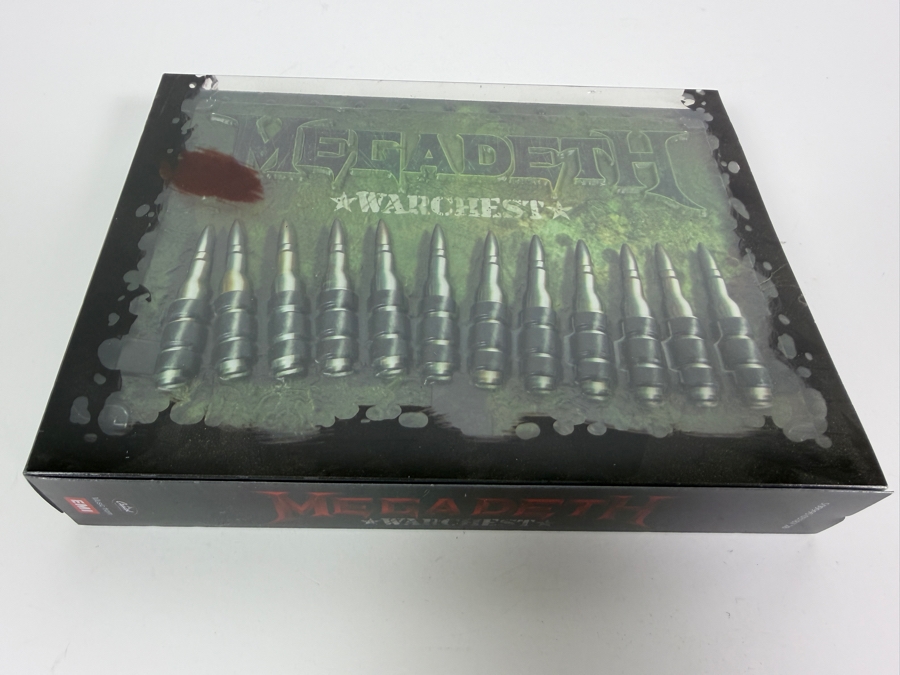 Megadeth Warchest Career Retrospective Four CD One DVD Box Set [Photo 2]