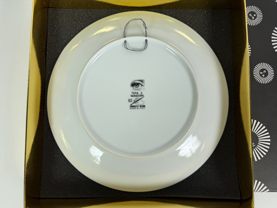 Authentic Fornasetti 'Tema e Variazioni' (Theme and Variations) Porcelain Wall Plate No. 82 – 'Tongue Out' 10.5'W Retails $185 [Photo 5]