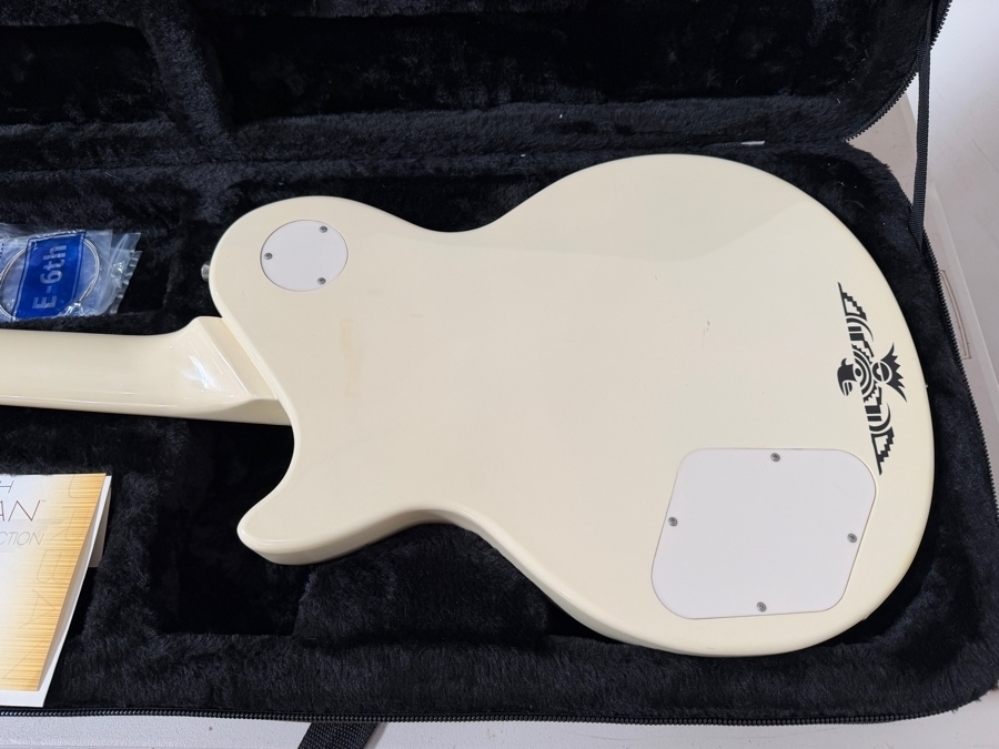 Authentic Keith Urban 'Phoenix Collection' Limited Edition Solid Body Electric Guitar Package in Vintage Natural Ivory [Photo 10]